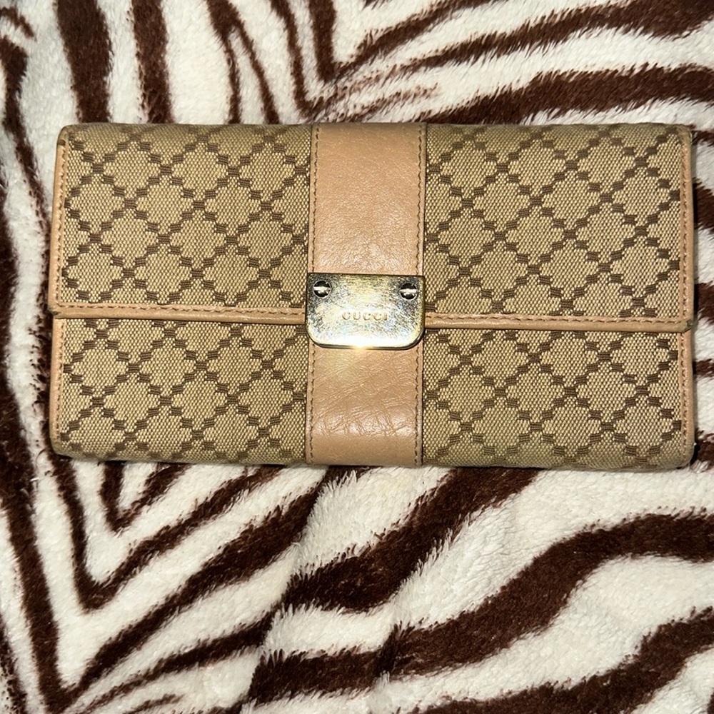 Gucci tan and brown canvas long wallet with tan leather details 
Gold hardware